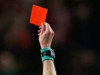 Bir maçta 9 kırmızı kart çıktı