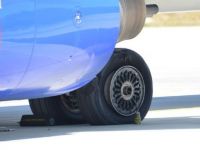 THY uçağının lastiği patladı!