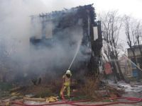 Fatih'te ahşap binada yangın