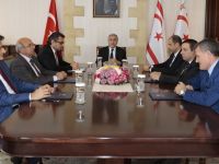 Cumhurbaşkanlığı’ndaki siyasi partiler toplantısı 6 partinin temsilcilerinin katılımıyla sürüyor