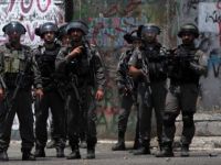 İsrail askerleri 11 Filistinliyi gözaltına aldı