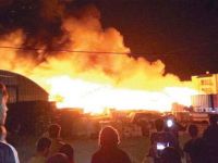 Otelin malzeme deposu kül oldu