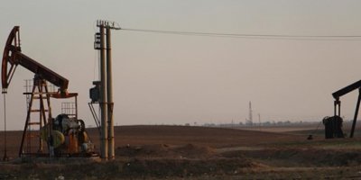 'YPG, Türkiye sınırdaki bazı noktalarda ağır silahlarını çekti'