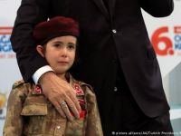 Erdoğan'ın ağlayan çocuğu tesellisine tepki