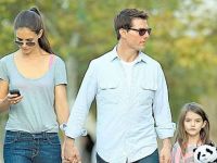 Katie Holmes kızıyla birlikte görüntülendi