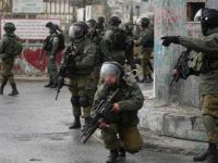 İsrail askerleri 11 Filistinliyi gözaltına aldı