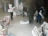 Pendik'te 1.5 dakikada 25 bin liralık perdeyi böyle çaldılar