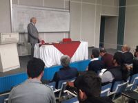 YDÜ İlahiyat Fakültesi Öğretim Üyesi Prof. Dr. Mehmet Erdoğan konferans verdi