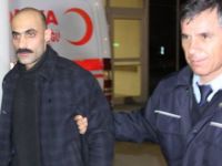 Aracıyla baklava dükkanına girdi sonra "Ne kazası ya kaza olmadı ki" dedi