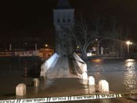 Tunca Nehri taştı, Fatih Köprüsü trafiğe kapatıldı