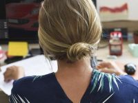 AB'de kadınlar erkeklerden yüzde 16 daha az kazandı