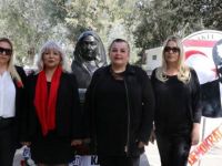 DP Kadın Örgütü, ‘8 Mart Dünya Kadınlar Günü’ dolayısıyla Atatürk Anıtı’na ve Zübeyde Hanım Büstüne çelenk sundu