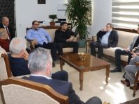 Maliye Bakanı Denktaş, KKTC kiralık araba işletmecileri birliği heyeti ile biraraya geldi