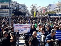 Yunanistan'da binlerce kişiden 'Yunan askerleri serbest bırakın' protestosu