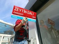 İBB karar almıştı! Tabelalar asıldı