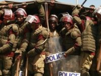 Kenya'da 400'den fazla polis memurunun görevine son verildi