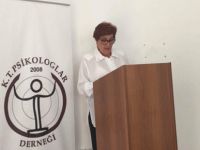 Kıbrıs Türk Psikologlar Derneği Başkanı Uzm. Psk. Erosal, Dünya Ruh Sağlığı Günü nedeniyle basın açıklaması yaptı