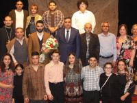 “Nor&Betmez” İskele’de sahnelendi