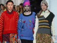 Ayşe Teyze’nin kıyafetleri moda oldu!