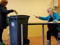 Hollanda'da seçimin galibi yerel partiler oldu