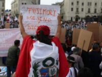 Peru'da Kuczynski'nin istifasının ardından protesto gösterileri