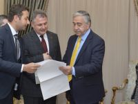 Cumhurbaşkanı Akıncı UKÜ Rektörü Nadiri’yi kabul etti