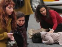 Beşiktaş'ta feci kaza sonrası yaralı kadının yardımına ilk yardım öğretmeni koştu