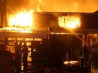 Bursa'da bir ev ve iki iş yerinde yangın çıktı