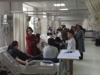 Trabzon'da snıfta sıkılan parfümden etkilenen öğretmen ve öğrenciler hastaneye kaldırıldı