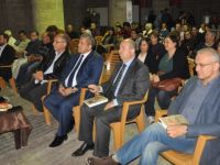 Debeş’in “40 yıllık yazılarım” isimli kitabının tanıtımı yapıldı