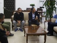 Maliye Bakanı Denktaş, bazı sivil toplum örgütleri ile biraraya geldi