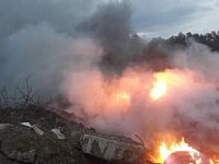 Yangın evlere sıçramadan söndürüldü