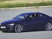 Tehditle haraç topluyorlar