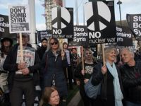 İngiltere'de Suriye Operasyonu protestosu