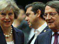 Anastasiadis’le görüşen May İngiltere’nin Kıbrıs sorununa bütünlüklü bir çözüm bulunmasına “güçlü destek” verdiğini söyledi