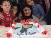 110 yaşındaki Münevver nineye doğum günü sürprizi