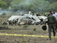 Kolombiya'da askeri uçak düştü: 2 ölü