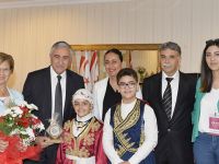 Akıncı: “Bizlerin sizlere barış içinde bir dünya yaratma ödevimiz, görevimiz, sorumluluğumuz var”