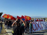 İngiltere’nin Ağrotur Askeri Üssü’nde savaş karşıtı eylem