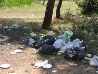 Yediler, içtiler pisliklerini bıraktılar