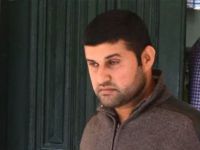 Kardeşi zannetti, tanımadığı kadını öptü