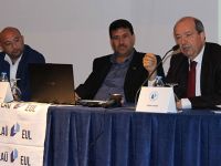 Maliye eski bakanları LAÜ öğrencileri ile biraraya geldi