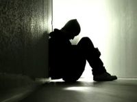 Toplum olarak neden mutsuzuz?