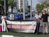 KTOEÖS, ekonomi ve eğitimdeki sorunları pankartlı eylemle protesto etti