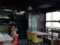 Yanıcı madde döküp ateşe verdiler