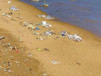 Altınkum Sahili çöplüğe döndü
