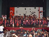 YDÜ İktisadi ve İdari Bilimler Fakültesi Mezuniyet Töreni gerçekleştirildi