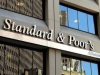 S&P Yunanistan'ın kredi notunu yükseltti