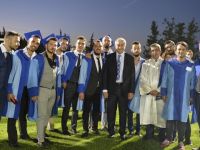 Akıncı mezunlara seslendi: “Bilimin ışığında araştırın, soruşturup değerlendirin ve gözü kapalı her konuyu kabul etmeyin”