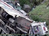 Hindistan'da otobüs kazası: 30 ölü